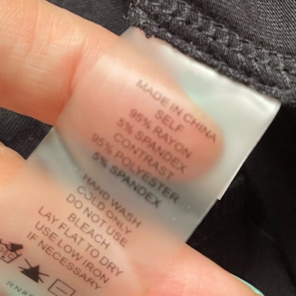 Vince Canuto Black Blouse with Sheer Sleeves. Size Small NWT - Picture 6 of 8